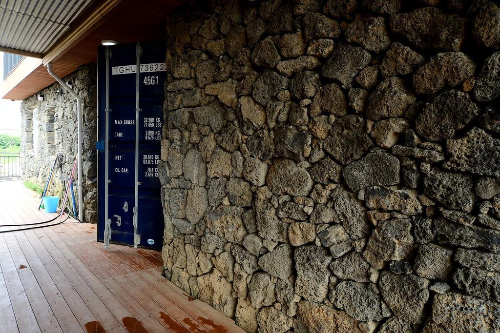 Maison Sondemul Guesthouse Jeju by Eksteriør bilde